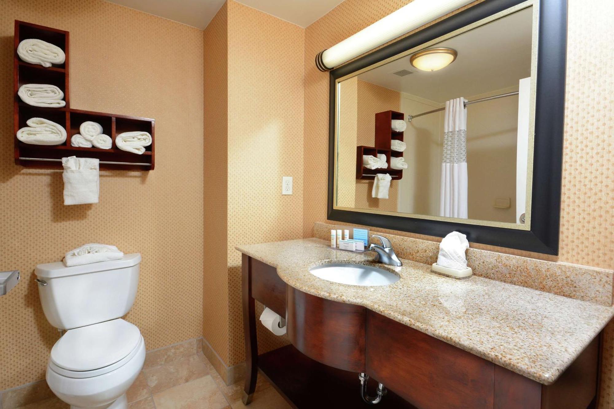 Hampton Inn & Suites Huntersville Ngoại thất bức ảnh
