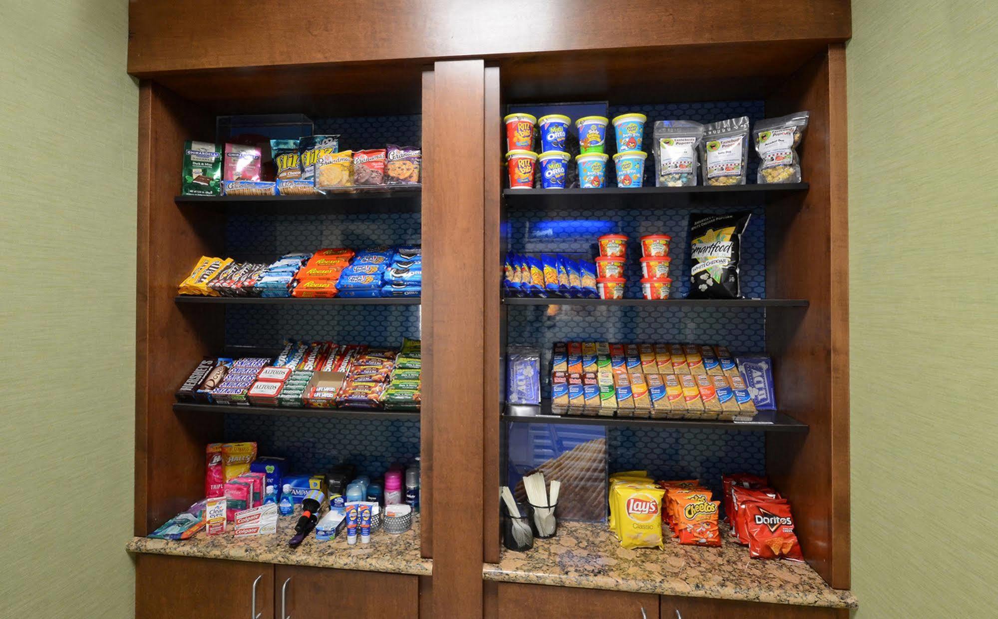 Hampton Inn & Suites Huntersville Ngoại thất bức ảnh